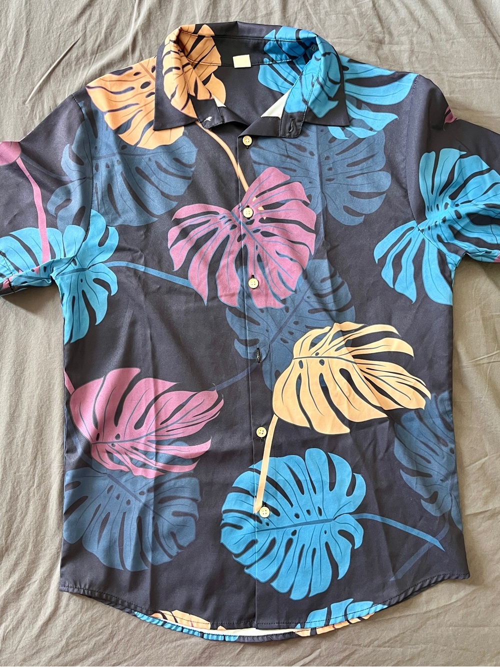 Tropical Plants Pattern Shirt in Dark Tone